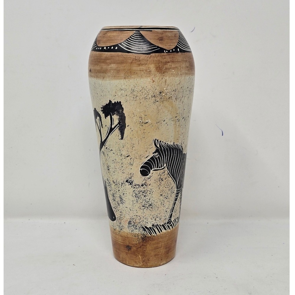 Vtg handmade African carved soapstone vase etched hand painted Zebra folk art